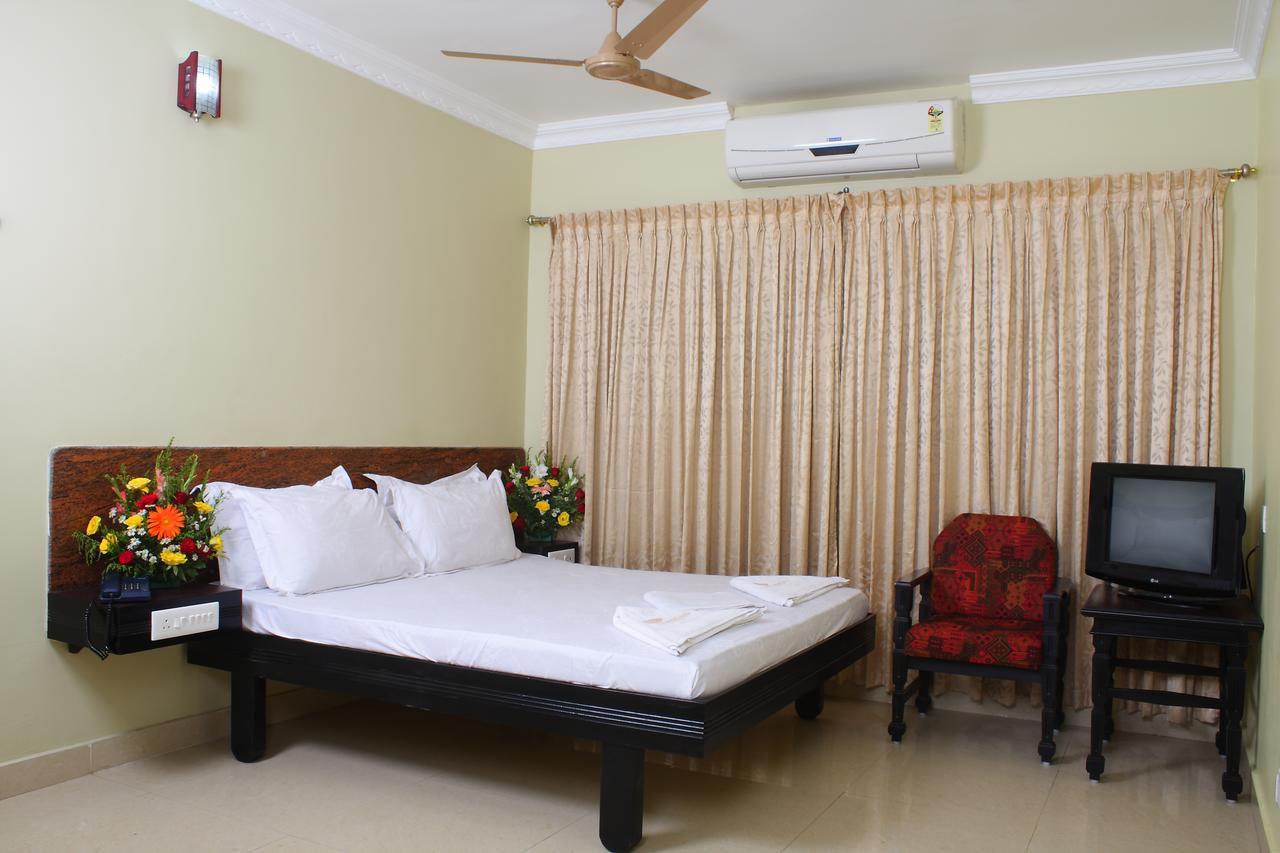 Hotel Srimaniya Kanyakumari Exteriör bild